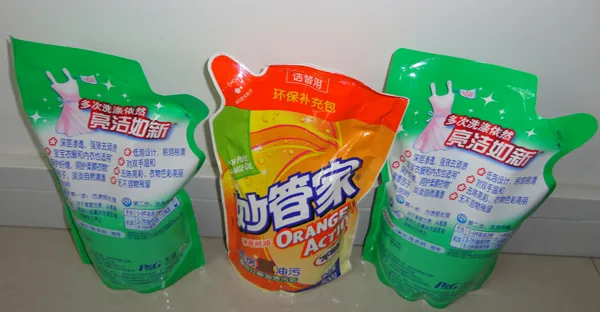 给袋式包装机—洗衣液.png