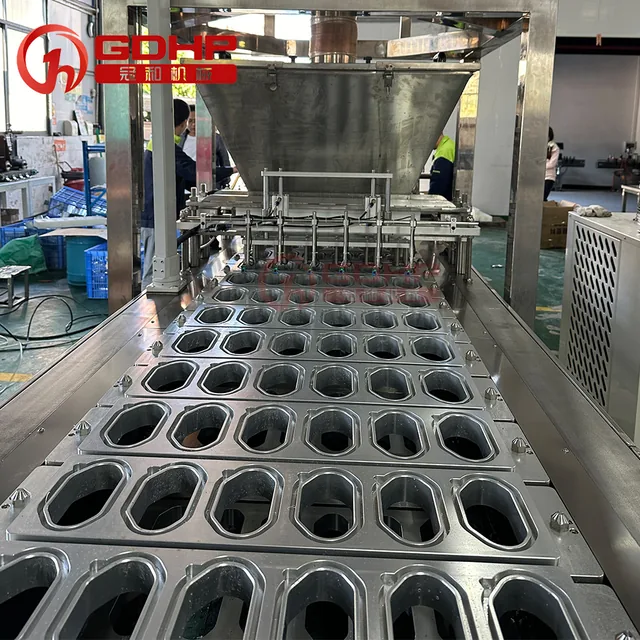 除湿盒颗粒灌装封膜压盖一体机产品图9